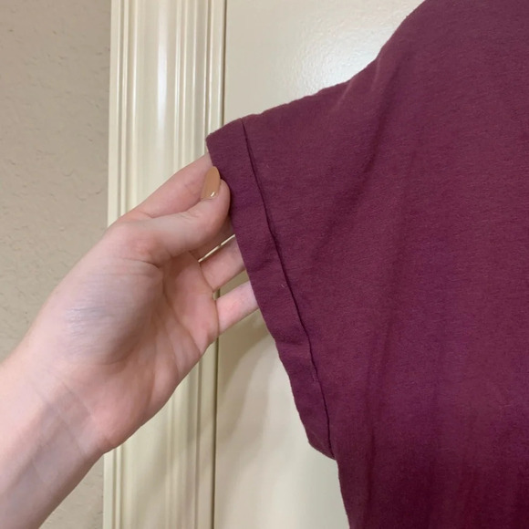 Under Armour Graphic Tee - Picture 2 of 6